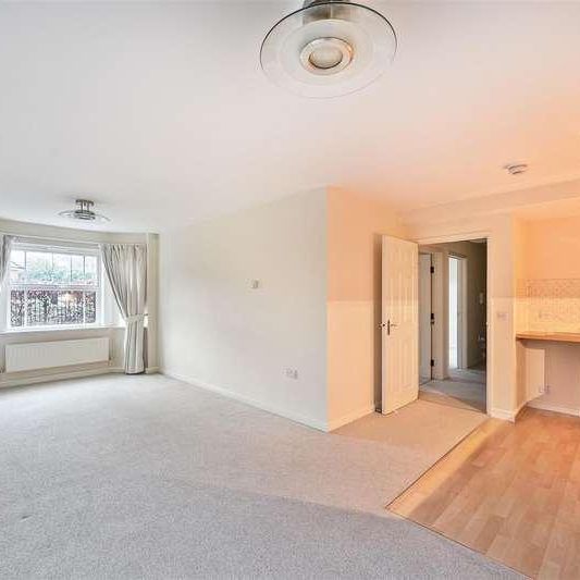 Spire View, Salisbury, SP2 - Photo 1