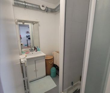 PONT DE L'ARCHE - Appartement T2bis avec balcon + garage - Photo 6