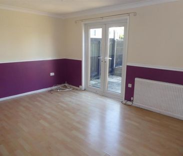 3 bedroom terraced house to rent - Photo 6