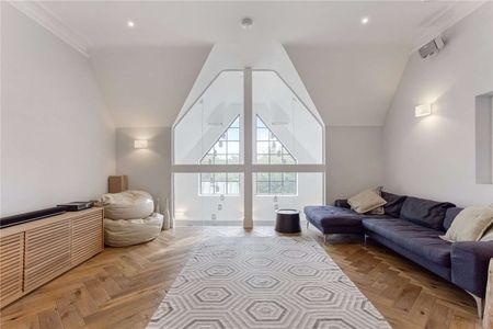 A beautifully designed family home - Photo 2