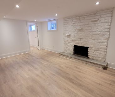 For Lease - 43 Edinburgh Drive, Toronto, Ontario - Photo 2