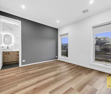 Spacious Family Living with Modern Comforts - Photo 4