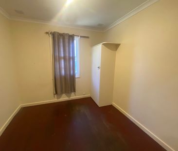 **Open Wednesday 19th Nov. 5:00 PM - 5:15 PM** - Photo 1