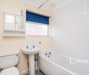 2 bedroom bungalow to rent Beaufort Road, Hampshire, Havant, PO9 - Photo 6