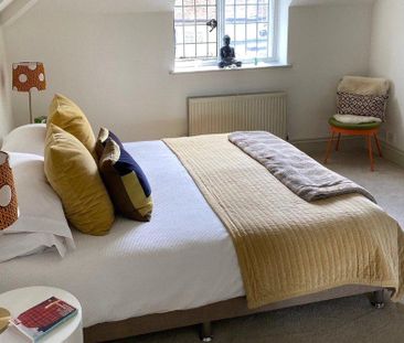 3 bedroom terraced house to rent - Photo 2