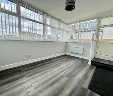 Tyersal Road, Bradford - Photo 5
