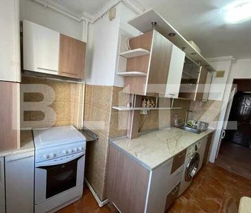 Apartament de 2 camere, decomandat, 50 mp, parcare, zona strazii Mehedinti - Photo 2