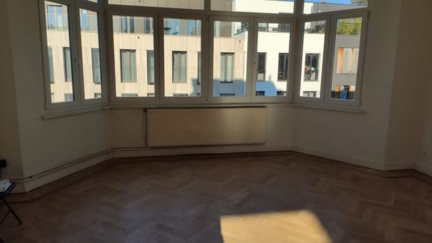 Appartement te huur - Photo 1