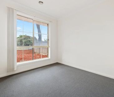 “Flawless Single-level Charm in the Ideal location” - Photo 6