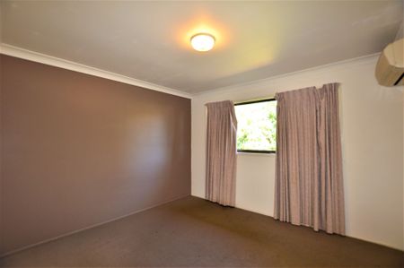 Family Home at a Much Sought after Location &plus; Close to Schools&excl; - Photo 3