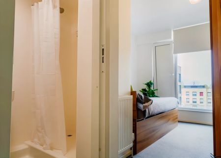 9-Bed Standard Ensuite - Photo 3