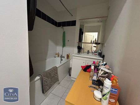 Location Appartement 2 pièces 47m² LE RUSSEY 25210 - Photo 4