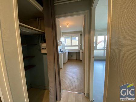 Location Appartement 2 pièces 38m² - Photo 5