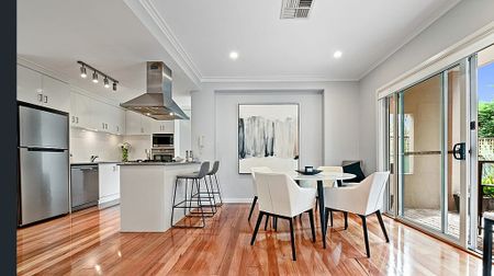 Secluded and stylish 3/4 warehouse conversion - Photo 4