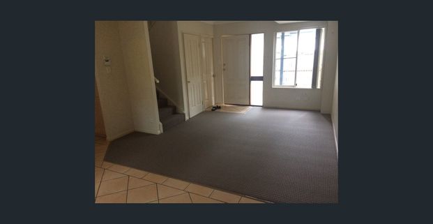 MORNINGSIDE MAGIC WITH 3 BEDROOMS & 2 AC's - Photo 1