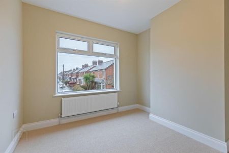 8 Loopland Road, Belfast, BT6 9EA - Photo 2