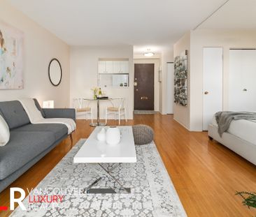 Condo in Downtown Vancouver, BC - Photo 1