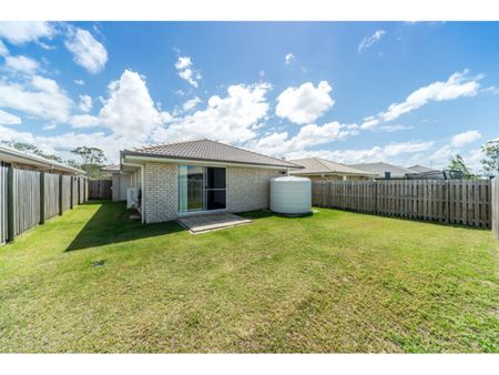 10 Labassa Avenue, Pimpama - Photo 3