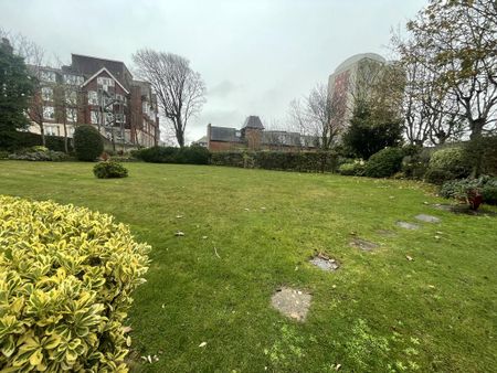 2 bedroom ground floor flat to rent - Photo 5