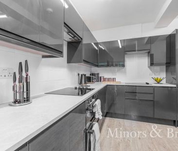 1 bedroom in a house share to rent - Photo 1