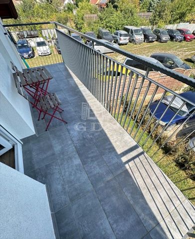 Kiadó újszerű állapotú lakás - Székesfehérvár - Fotó 3