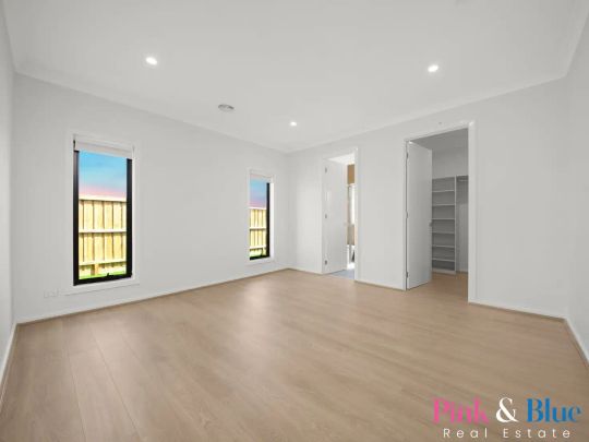 “Upgarded Family Home for Rent!” - Photo 1