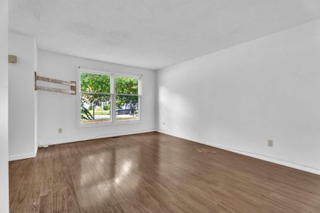 For Lease - 1 RANCHWOOD Crescent, London North, Ontario - Photo 3