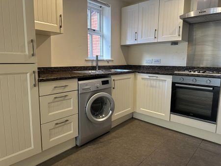 1 bedroom ground floor flat to rent - Photo 4