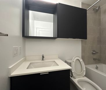 For Lease - 5105 Hurontario Street Unit# 2510, Mississauga, Ontario - Photo 6