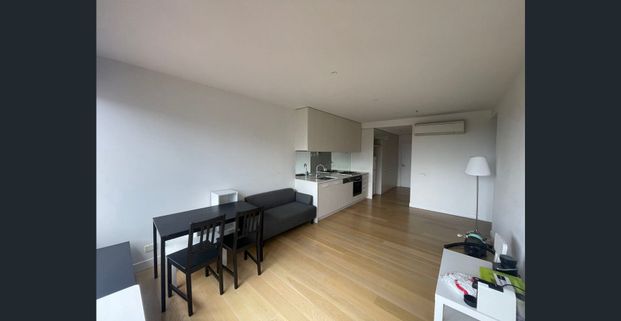 Modern Comfort & Style in Prime Location – 2-Bedroom at 38 Albert Rd - Photo 1