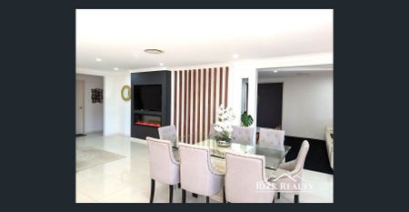 Immaculate Family Home | The Ponds - Photo 3