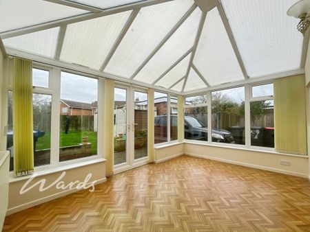 3 bedroom semi-detached house to rent - Photo 3