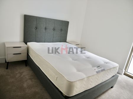 Royal Warwick Square E （Whole property） Room 1 - Photo 5