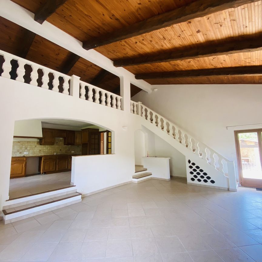 Location Maison 5 pièces 192m² TOURRETTES SUR LOUP 06140 - Photo 1