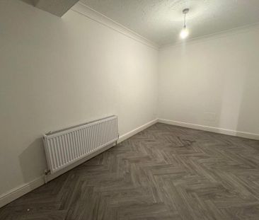 4 bedroom detached house to rent - Photo 6
