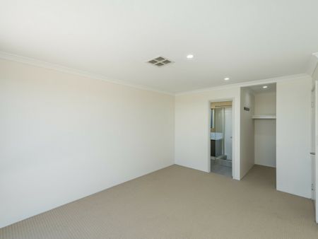 Modern Easy Maintenance Family Home - Photo 5