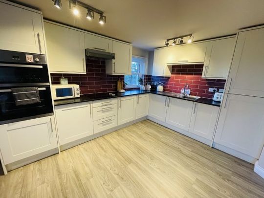 Haverfordwest, Haverfordwest, SA61 - Photo 1