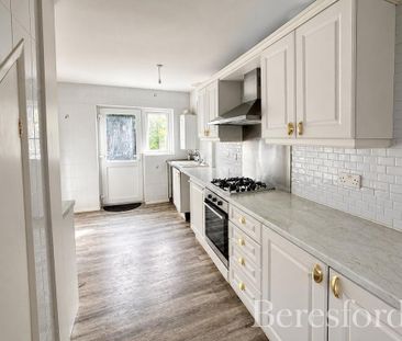 3 bedroom terraced house to rent - Photo 6