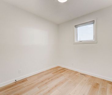 3703 40 Street Southwest, Calgary - Photo 5