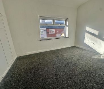 2 bedroom House To Let - Photo 4