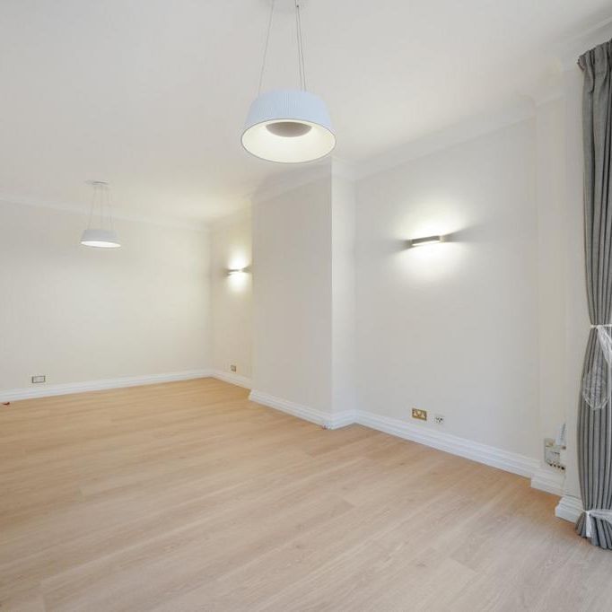 3 bedroom flat to rent - Photo 1