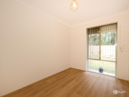 BEAUTIFUL PROPERTY ! GREAT LOCATION! - Photo 1