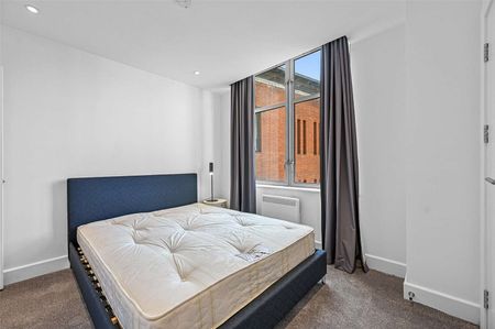 West Smithfield, London, EC1A 9HZ - Photo 5