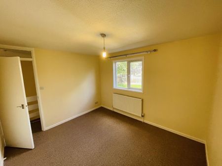 3 bedroom end of terrace house to rent - Photo 2