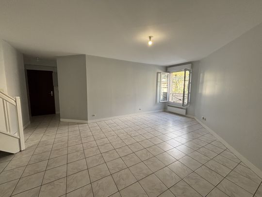 Location Appartement 3 pièces 84m² ORLEANS 45000 - Photo 1
