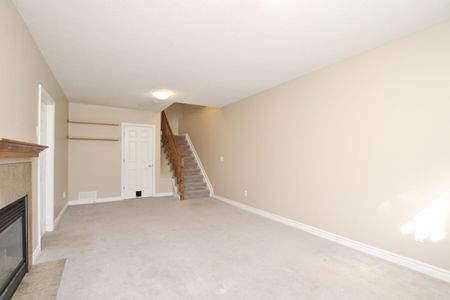 For Lease - 346 Glenbrae Avenue, Kanata, Ontario - Photo 3