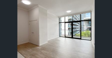 Spacious 2 Bedroom Apartment - Photo 4