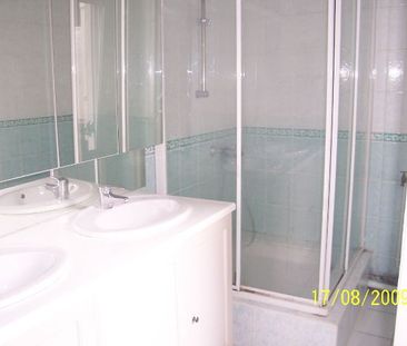 Location Appartement 2 pièces 42m² - Photo 3