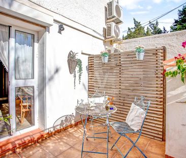 Charming Marbesa Villa with Panoramic Sea Views - Photo 3