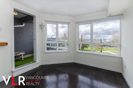 Condo in Vancouver East Side, BC - Photo 4